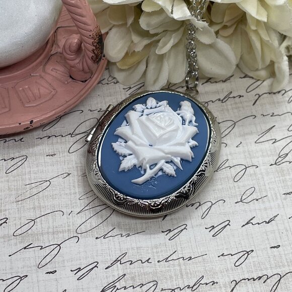 Silver Locket Setting Dusty Blue Teal Blue Rose Cameo White Mom Daughter Keepsak - Picture 3 of 13